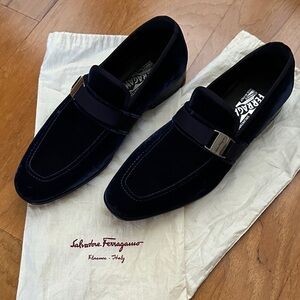 Salvatore Ferragamo Men's Navy Loafers 9.5 EE